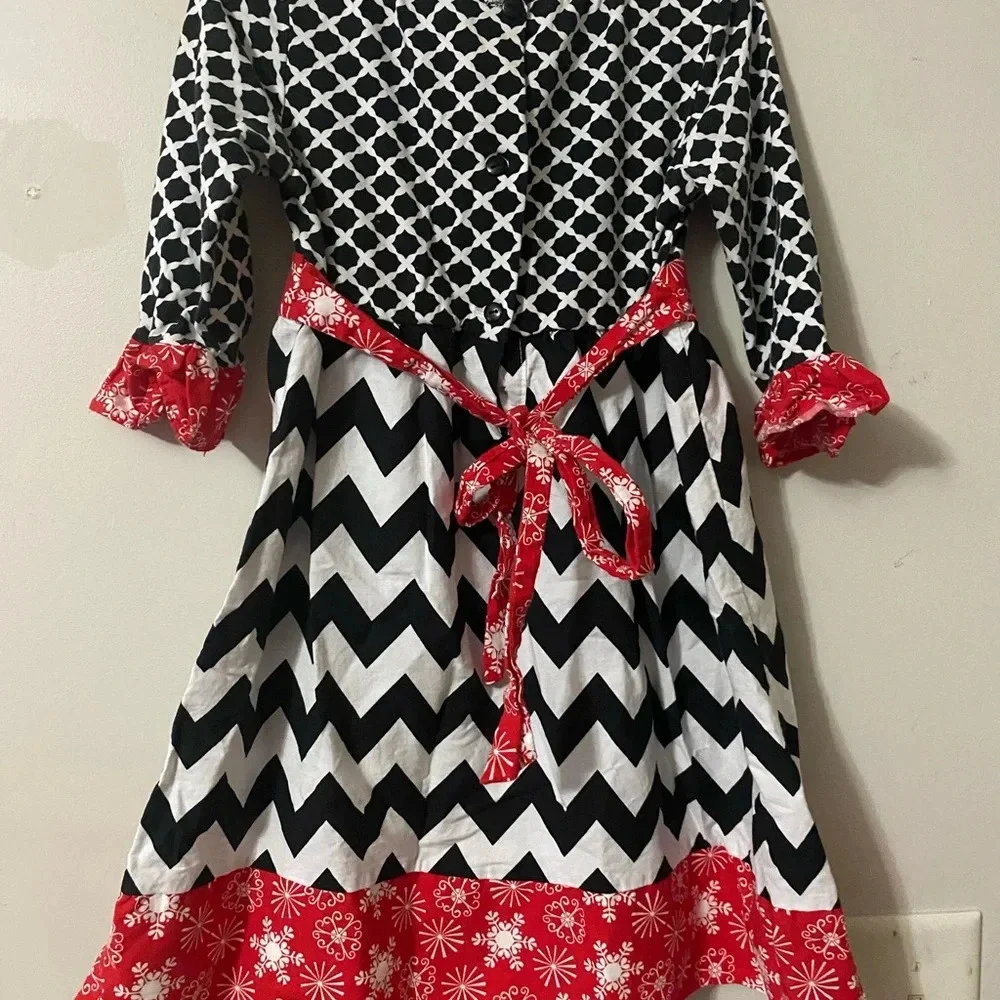 Counting Daisies Holiday Dress